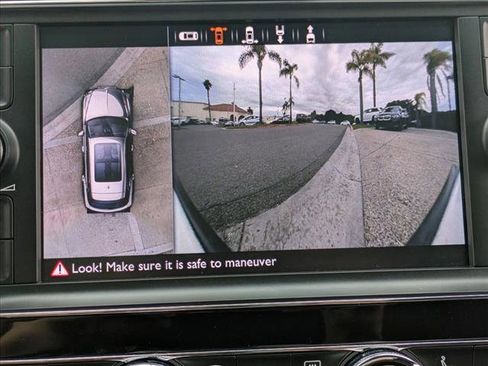 Used 2020 Bentley Bentayga image 16