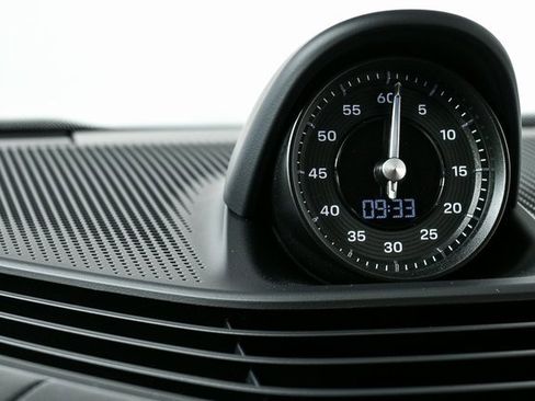 Certified 2022 Porsche Taycan GTS image 17