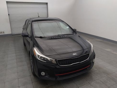 Used 2017 Kia Forte SX image 14