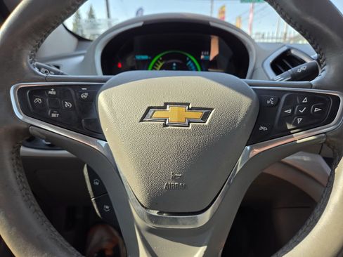 Used 2016 Chevrolet Volt LT w/ Comfort Package FWD image 19