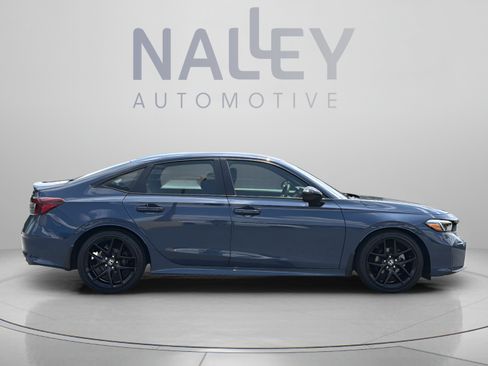 Used 2025 Honda Civic Sport image 6