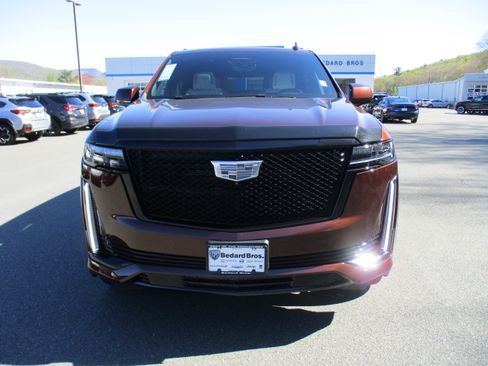 Used 2023 Cadillac Escalade Sport w/ LPO, ONYX Package AWD/4WD image 2