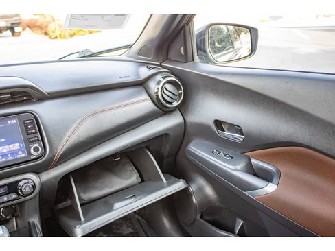 Used 2024 Nissan Kicks SR FWD image 49