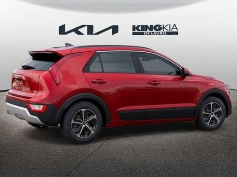 Used 2026 Kia Niro LX FWD image 7