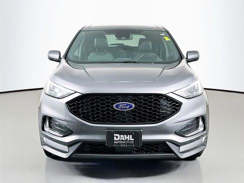 Used 2022 Ford Edge ST-Line w/ Class II Trailer Tow Package AWD/4WD image 3