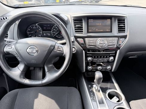Used 2014 Nissan Pathfinder SV AWD/4WD image 15