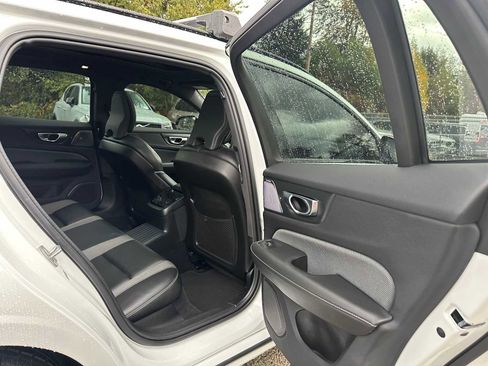 Certified 2024 Volvo V60 T8 Polestar image 21