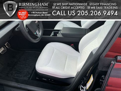 Used 2025 Tesla Model 3 Long Range RWD image 2