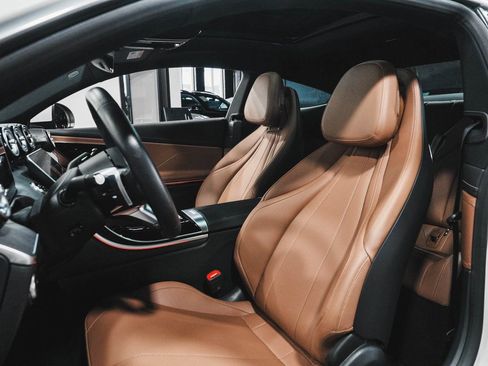 Used 2025 Mercedes-Benz CLE 300 4MATIC Coupe image 27