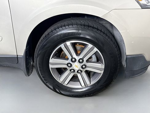 Used 2017 Chevrolet Traverse LT FWD image 31