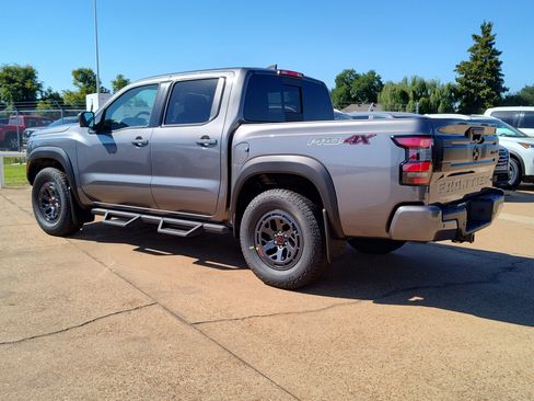 New 2026 Nissan Frontier PRO-4X w/ Pro-4x Convenience Package image 3