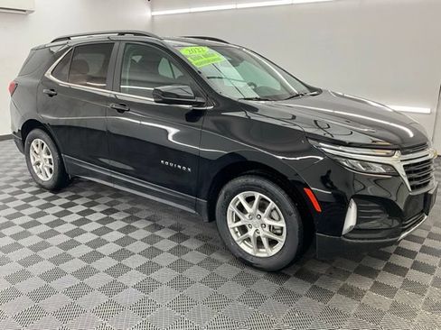 Used 2022 Chevrolet Equinox LT AWD/4WD image 3