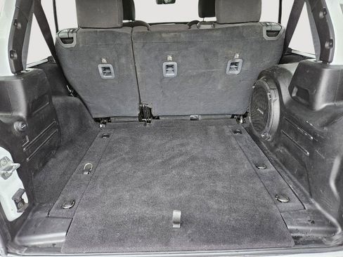 Used 2023 Jeep Wrangler Sahara image 26