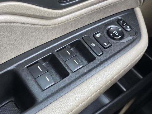 Used 2018 Honda Odyssey EX-L image 11