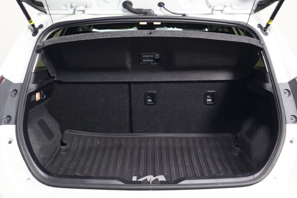 Used 2018 Toyota Corolla iM w/ All-Weather Mat Package FWD image 14