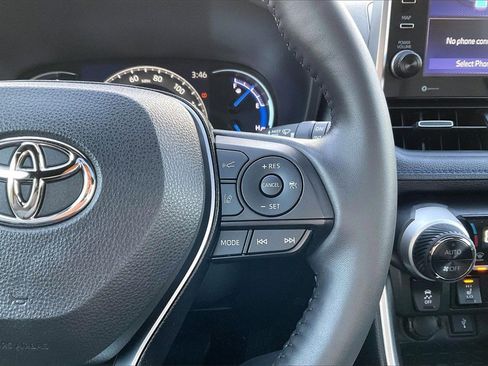 Used 2022 Toyota RAV4 XSE image 11