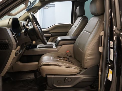 Used 2019 Ford F150 XLT w/ Equipment Group 302A Luxury AWD/4WD image 4