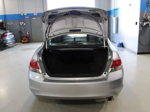 Used 2010 Honda Accord LX-P image 18