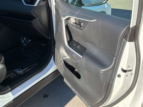 Used 2025 Toyota RAV4 LE image 43