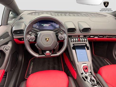 Used 2023 Lamborghini Huracan EVO RWD image 35