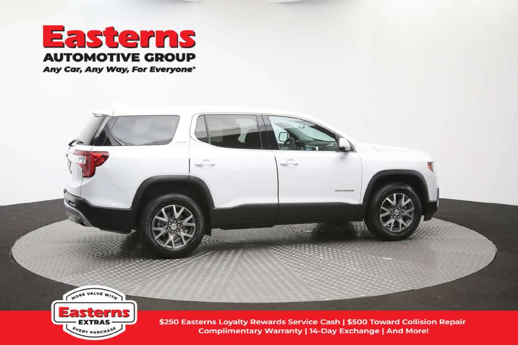 Used 2023 GMC Acadia SLE FWD image 41