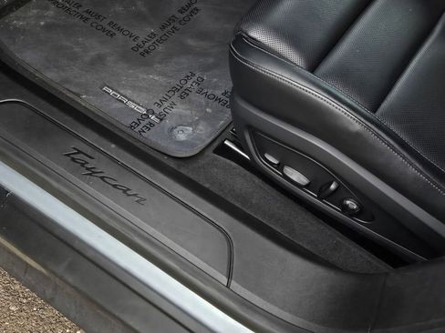 Used 2023 Porsche Taycan w/ Premium Package image 23