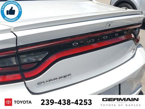 Used 2017 Dodge Charger R/T w/ Plus Group image 17