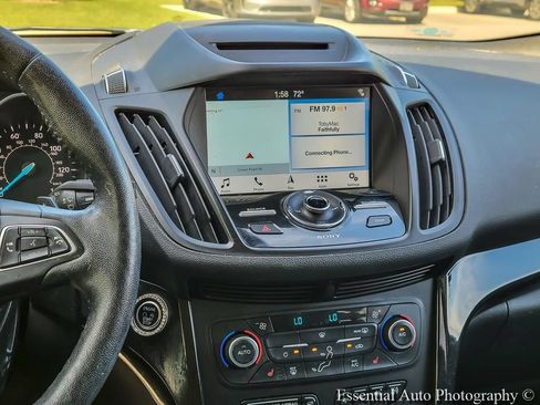 Used 2018 Ford Escape Titanium AWD/4WD image 14