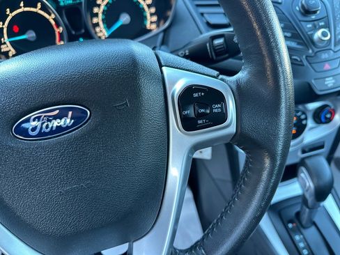 Used 2014 Ford Fiesta SE image 19