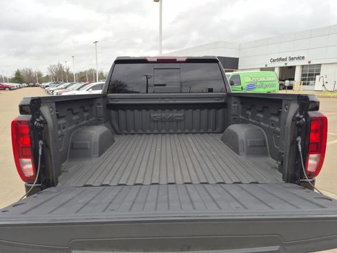 Used 2025 GMC Sierra 1500 Elevation w/ Elevation Premium Package image 10