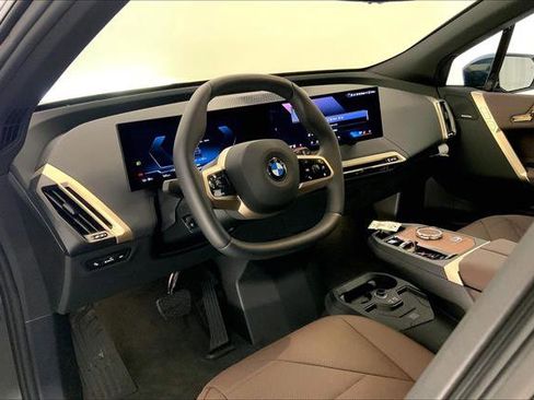 New 2026 BMW iX xDrive45 w/ Executive Package image 4
