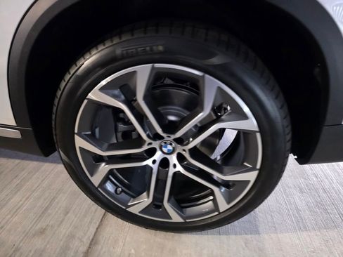 New 2026 BMW X5 xDrive40i w/ Climate Comfort Package AWD/4WD image 6