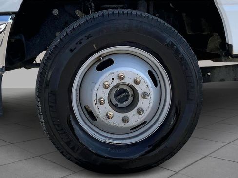 Certified 2023 Ford F350 XLT AWD/4WD image 11