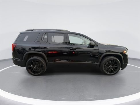 Used 2023 GMC Acadia SLT w/ Elevation Edition image 3