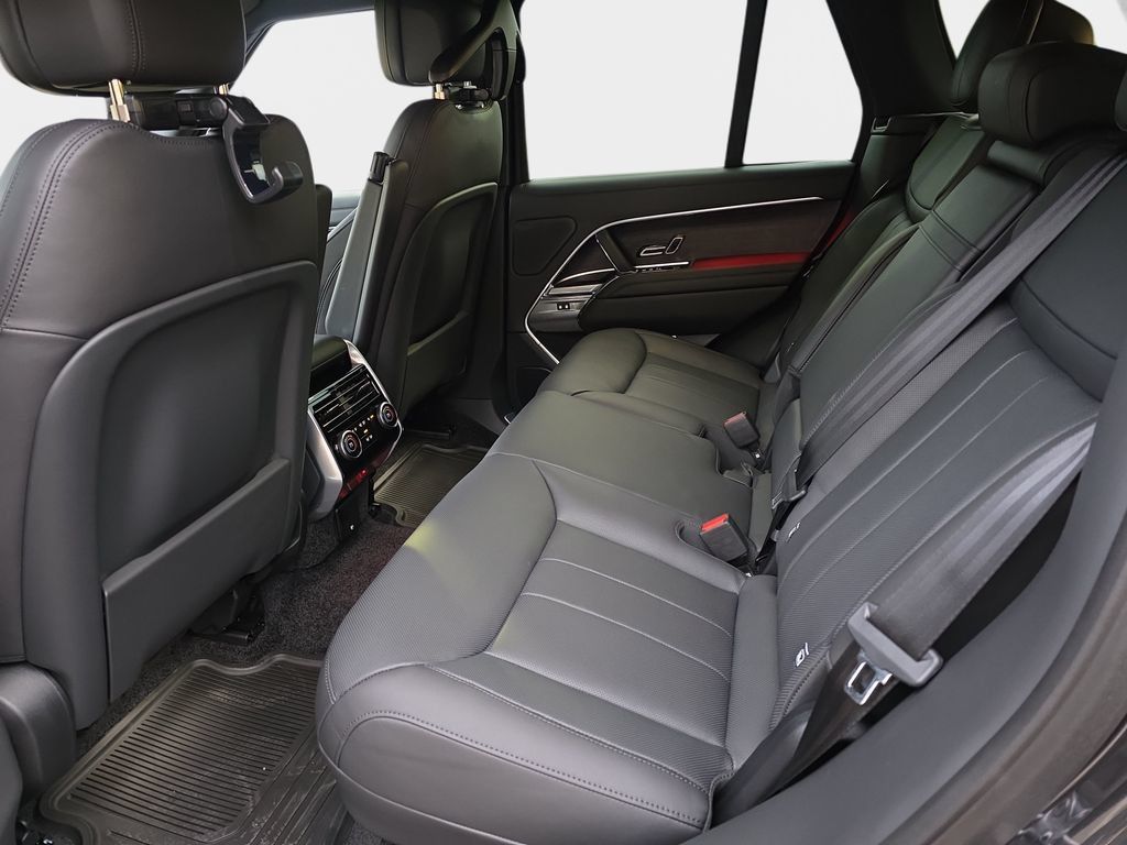 New 2026 Land Rover Range Rover SE AWD/4WD image 11