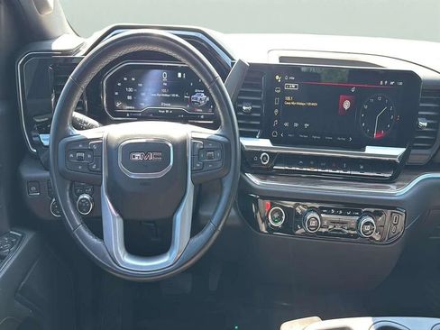 Used 2022 GMC Sierra 1500 Elevation image 13