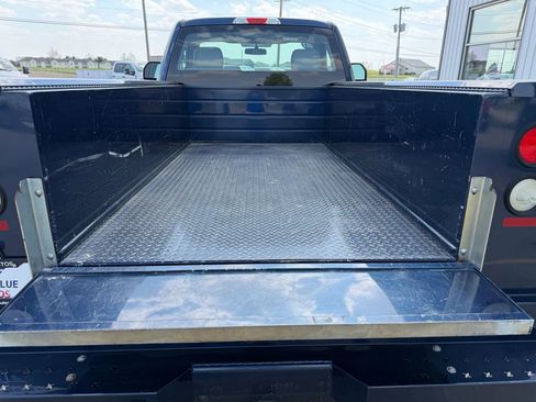 Used 2017 Ford F250 XL w/ Power Equipment Group RWD image 5