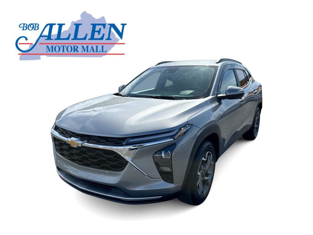 Used 2026 Chevrolet Trax LT FWD image 1