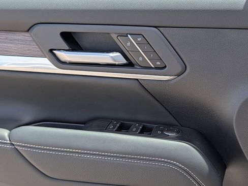 New 2026 GMC Terrain Denali w/ LPO, Floor Liner Package AWD/4WD image 25