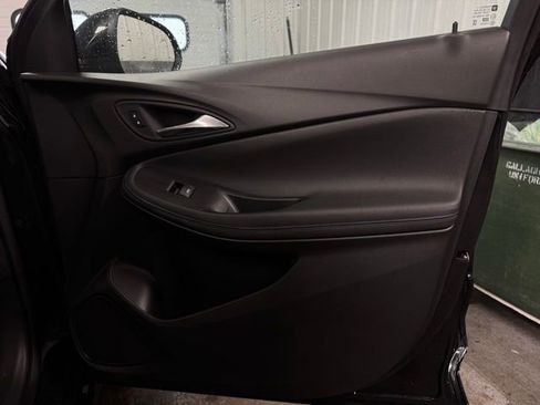 Used 2025 Buick Encore GX Sport Touring image 12