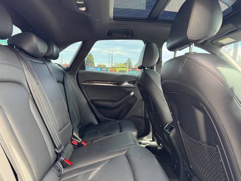 Used 2018 Audi Q3 2.0T Premium Plus w/ Premium Plus Package image 17