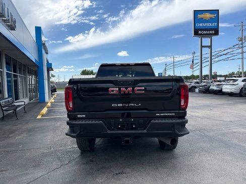 Used 2023 GMC Sierra 3500 Denali w/ Denali Black Diamond Edition AWD/4WD image 6