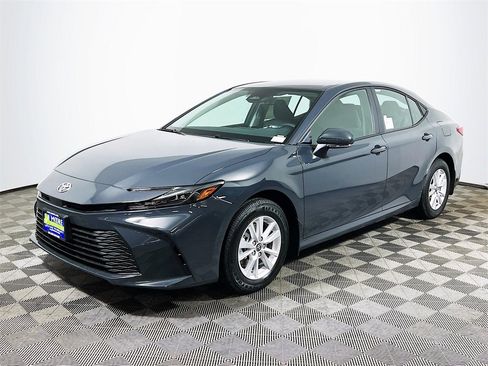 New 2026 Toyota Camry LE image 4