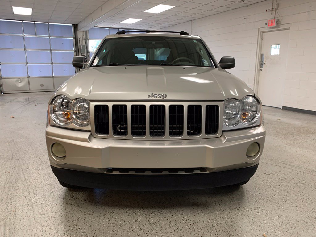 Used 2007 Jeep Grand Cherokee Laredo RWD image 2