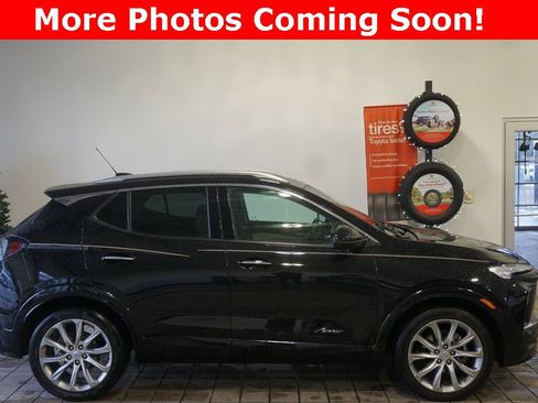 Used 2024 Buick Encore GX Avenir w/ Avenir Technology Package image 2