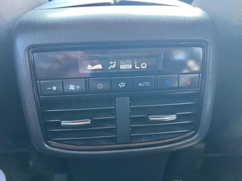 Used 2020 MAZDA CX-9 Touring FWD image 40