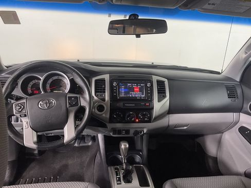 Used 2015 Toyota Tacoma 4x4 Access Cab V6 w/ SR5 Package image 15