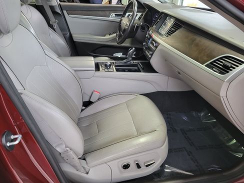 Used 2015 Hyundai Genesis 3.8 w/ Option Group 04 image 17
