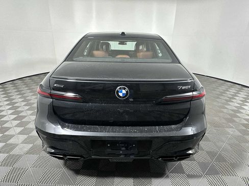 New 2026 BMW 760i xDrive w/ Executive Package image 2