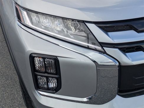 New 2025 Mitsubishi Outlander Sport SE image 9